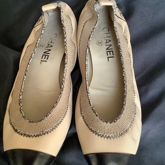 Beige & Black Ballerina Cap Chanel Ladies Flats - Picture 1 of 11